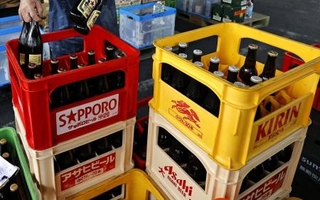 　ビール配送の準備＝２０２１年、名古屋市
