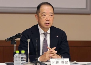 　決算会見する高島屋の村田善郎社長＝１４日午後、東京都中央区