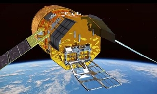 　軽量アンテナを展開する実験を行う新型無人補給機ＨＴＶ-Ｘのイメージ（ＪＡＸＡ提供）
