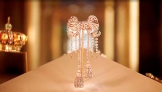 　パリのルーブル美術館で盗まれたナポレオン３世妃が着用したブローチ（ルーブル美術館提供・ロイター＝共同）
