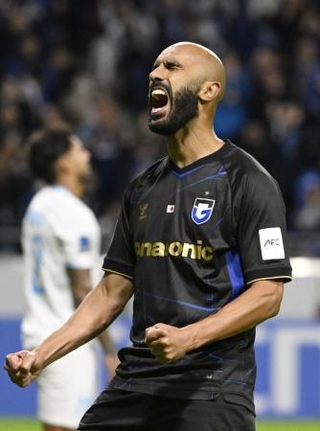 　Ｇ大阪-ナムディン　後半、チーム２点目のゴールを決め、喜ぶＧ大阪・ジェバリ＝パナスタ