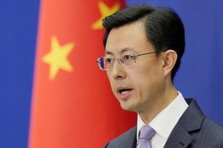 　９月、記者会見する中国外務省の郭嘉昆副報道局長＝北京