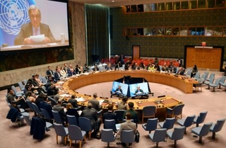 　国連創設８０年に合わせて開かれた安全保障理事会の会合＝２４日、米ニューヨークの国連本部（共同）