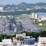 　沖縄県宜野湾市の米軍普天間飛行場