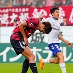 　鹿島-Ｇ大阪　試合終了間際、ＰＫを失敗した鹿島・徳田＝メルスタ