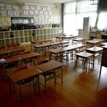 　小学校の教室（イメージ）