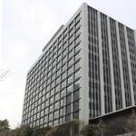 　内閣府が入る中央合同庁舎８号館