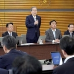 　公明党の中央幹事会で発言する斉藤代表＝９日午前、東京都新宿区の党本部
