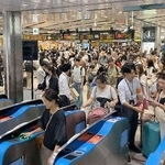 　ＪＲ新大阪駅の在来線乗り換え改札（ＪＲ東海提供）