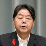 　記者会見する林官房長官＝１４日午前、首相官邸
