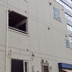 　訪問看護ステーション「Ａｒｃｈｅ」が入るビル＝２０２４年５月、さいたま市