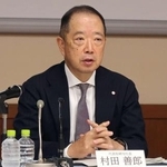 　決算会見する高島屋の村田善郎社長＝１４日午後、東京都中央区