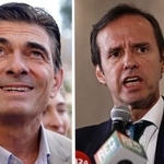 　ボリビア大統領候補のホルヘ・キロガ元大統領（右）とロドリゴ・パス上院議員（ＡＰ＝共同）