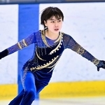 　男子Ａで優勝した佐久間陸＝コーセー新横浜スケートセンター