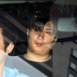 　２０日、逮捕され警視庁西新井署に入る西村昌盛容疑者