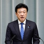 　高市内閣の閣僚名簿を発表する木原稔官房長官＝２１日午後４時３８分、首相官邸
