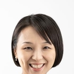 　小泉絢子氏