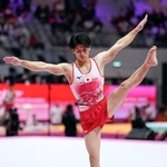 　男子個人総合決勝　橋本大輝の床運動＝ジャカルタ（共同）