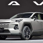 　トヨタ自動車の新型ＳＵＶ「ＲＡＶ４」