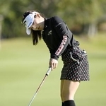 　第１日、６アンダーで首位の西村優菜＝マスターズＧＣ