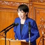 　衆院本会議で就任後初めての所信表明演説をする高市首相＝２４日午後