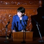 　衆院本会議で就任後初めての所信表明演説をする高市首相＝２４日午後