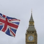 　はためく英国旗（ＡＰ＝共同）