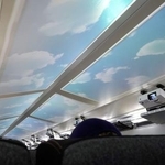 　リニア中央新幹線の新試験車両「Ｍ１０」の客室の天井＝３０日午後、山梨県内