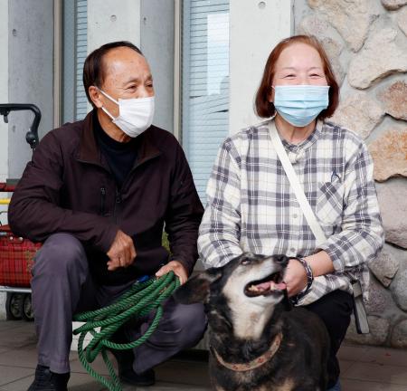 大分火災、愛犬と1日半ぶり再会|全国海外|神戸新聞NEXT