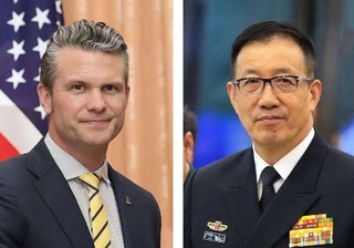 　ヘグセス米国防長官、中国の董軍国防相