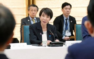 　政府税制調査会の総会であいさつする高市首相＝１８日午後、首相官邸