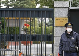 　在日本中国大使館＝２０２３年、東京都港区
