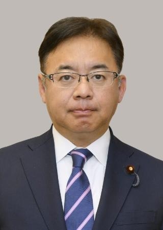 　上野賢一郎厚労相