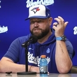 　ブルージェイズのシュナイダー監督＝１０月２５日（共同）