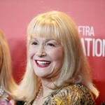 　ダイアン・ラッドさん＝２０１５年１１月、米カリフォルニア州ビバリーヒルズ（ロイター＝共同）