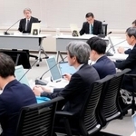 　原発事故時の「原子力災害対策指針」のうち屋内退避について、運用案を取りまとめた原子力規制委の定例会合＝５日午前、東京都港区