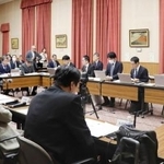 　静岡県庁で開かれたリニア中央新幹線工事の自然環境への影響に関する有識者専門部会＝５日午前