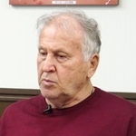 　取材に応じるサッカー元日本代表監督のジーコさん＝５日、茨城県鹿嶋市