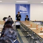 　医療・介護分野の支援策について議論する自民党の厚労部会＝６日午後、東京・永田町の党本部