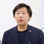 　勧告について説明する福岡県弁護士会の吉田純二弁護士＝７日午後、福岡市