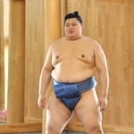 　大相撲九州場所初日を控え、最終調整する大の里＝福岡市西区の二所ノ関部屋宿舎