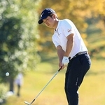 　第３日、通算１３アンダーで首位の杉浦悠太＝三木ＧＣ