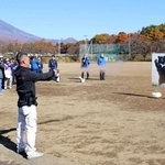 　ＮＴＴ東日本が開いたクマ対策の研修会＝６日、岩手県雫石町（同社提供）