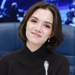 　１０日、モスクワで記者会見したエフゲニア・メドベージェワ（タス＝共同）