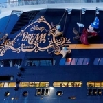 　米フロリダ州からバハマに向かうディズニーのクルーズ船＝２０２１年８月（ロイター＝共同）