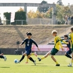 　福島県のＪヴィレッジで行われた「東京デフリンピック」サッカー男子の日本-オーストラリア戦＝１４日