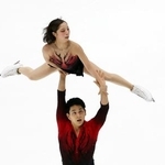 　スケートアメリカ、ペアのショートプログラムで演技する三浦璃来、木原龍一組＝１４日、レークプラシッド（ゲッティ＝共同）