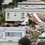 　嵐で被害を受けたキャンプ場＝１５日、ポルトガル南部（ＡＰ＝共同）