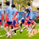 　ボリビア戦に向け、調整する日本代表＝千葉市内