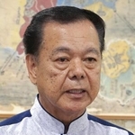 　沖縄県南城市の古謝景春市長